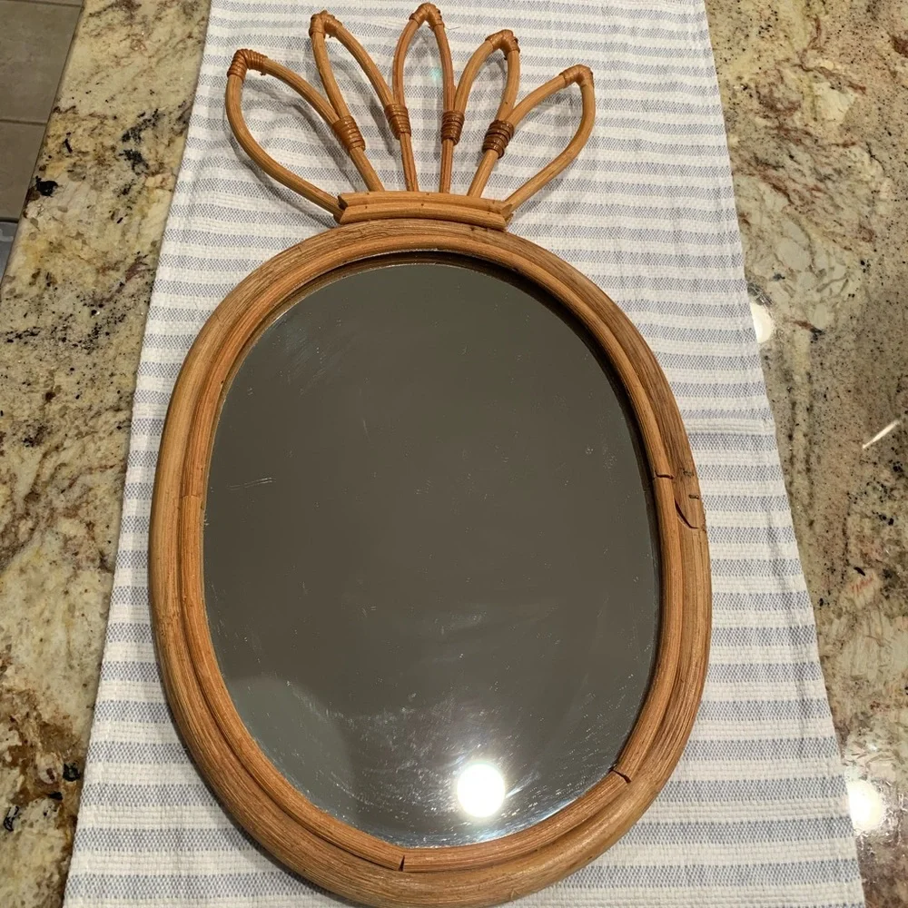 Pineapple Shaped mirror